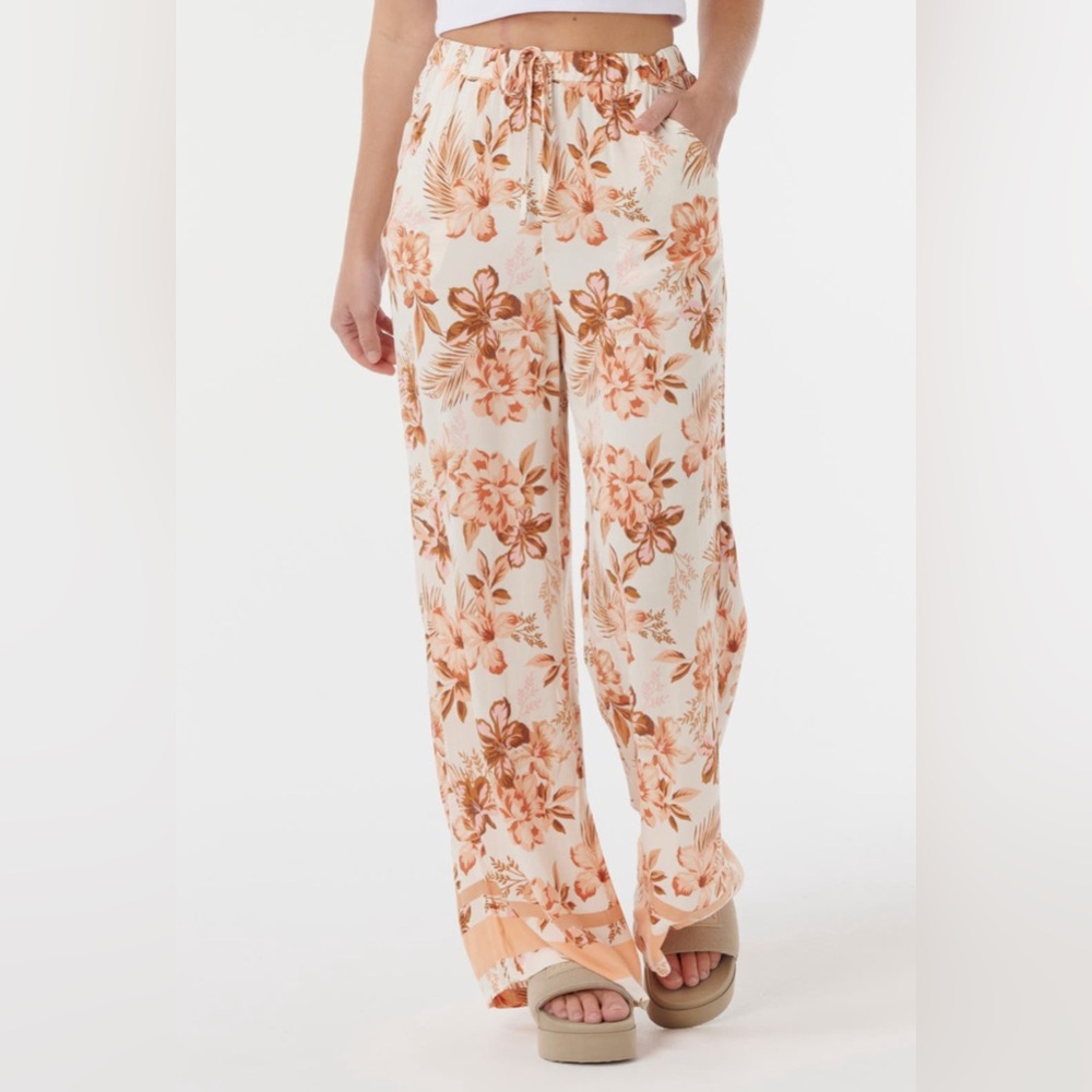 NWT Rip Curl Desert Dreams Floral Print Wide-Leg Pants